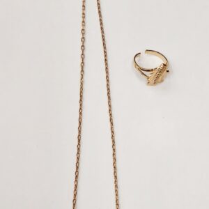 Jewelry.    KV00037j
